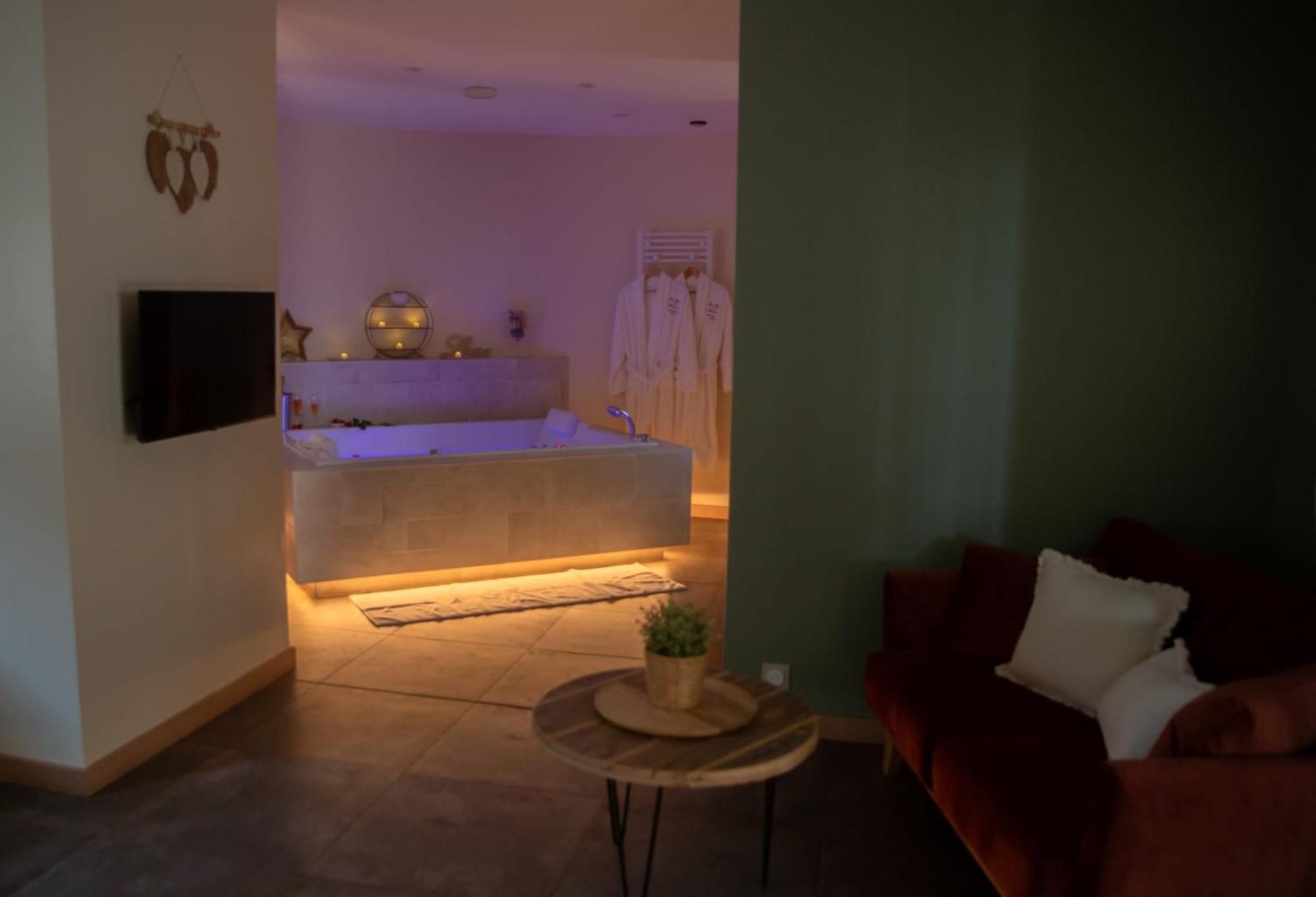 Le Mas Aux Amoureux , Suite Romantique Et Spa Le Barcarès Exteriér fotografie